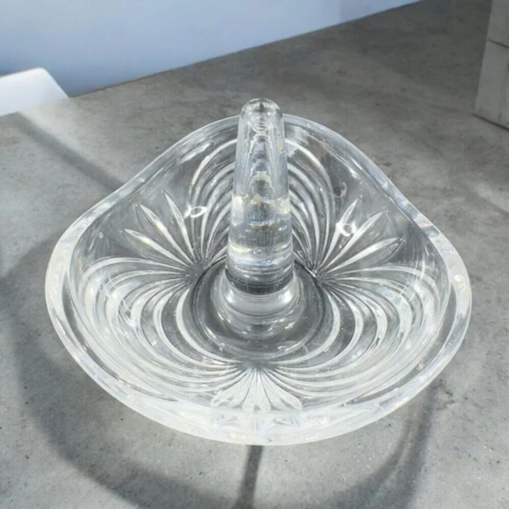 Vintage Clear Crystal Glass Ring‎ Holder Trinket Holder Wish Optic Lines Glass